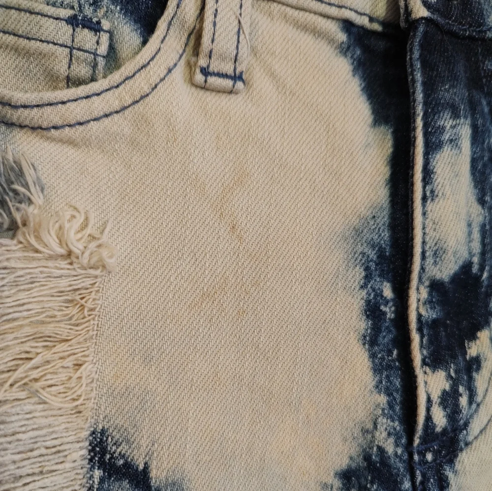 Sneak Peek Distressed High Rise Cut Off Denim Shorts - Picture 3 of 10